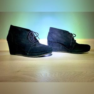 Clarks, size 40, basically new